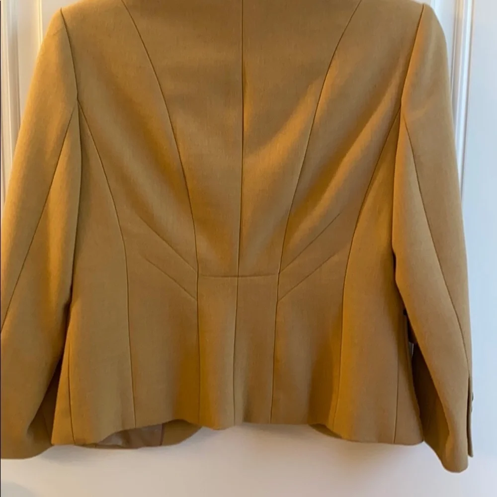 Loft Jacket - Picture 6 of 6